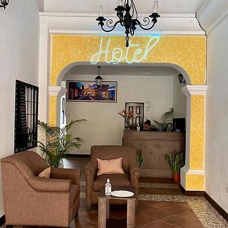 Hotel Posada El Arcangel Antigua Luaran gambar